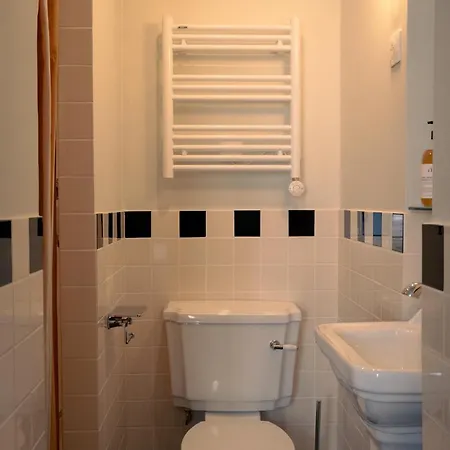 Lala Hotel 3*